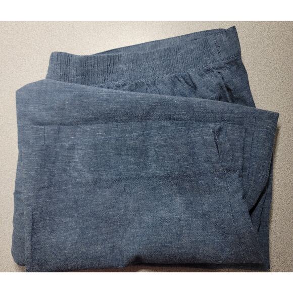 Alfred Dunner Blue Flat Front Pull On Cropped Pants 16 Lightweight Tapered Leg - Picture 3 of 5